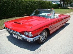 1961 Red Ford Thunderbird 2-seater. One just like this plays a role in this story. Photo credit: http://www.iagclassics.com